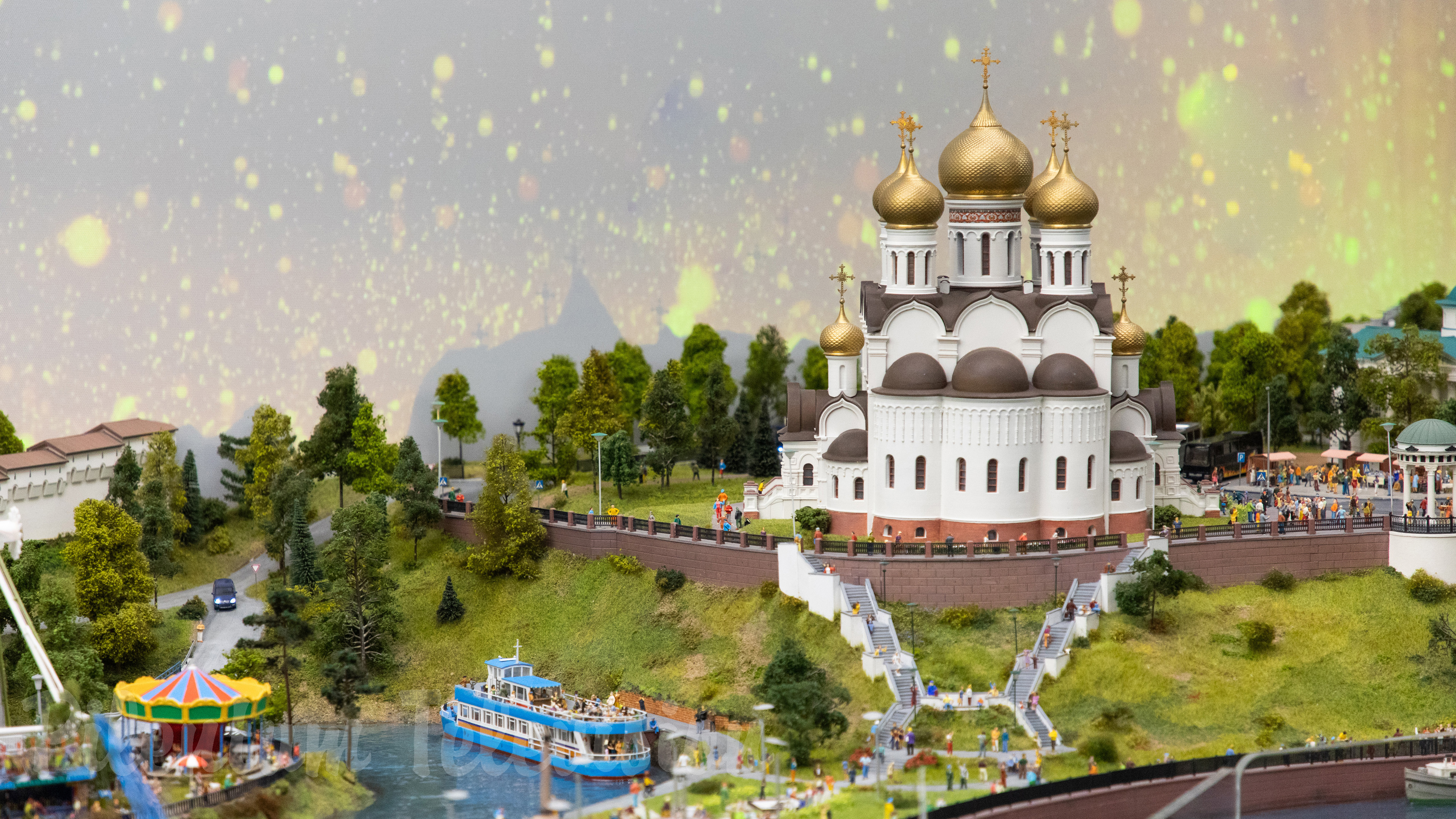 Modeltog i Rusland - En af de smukkeste modeljernbaner i skala HO