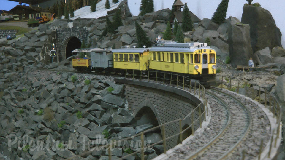 LGB Model Trains - Indoor Model Railroad Layout in G Scale