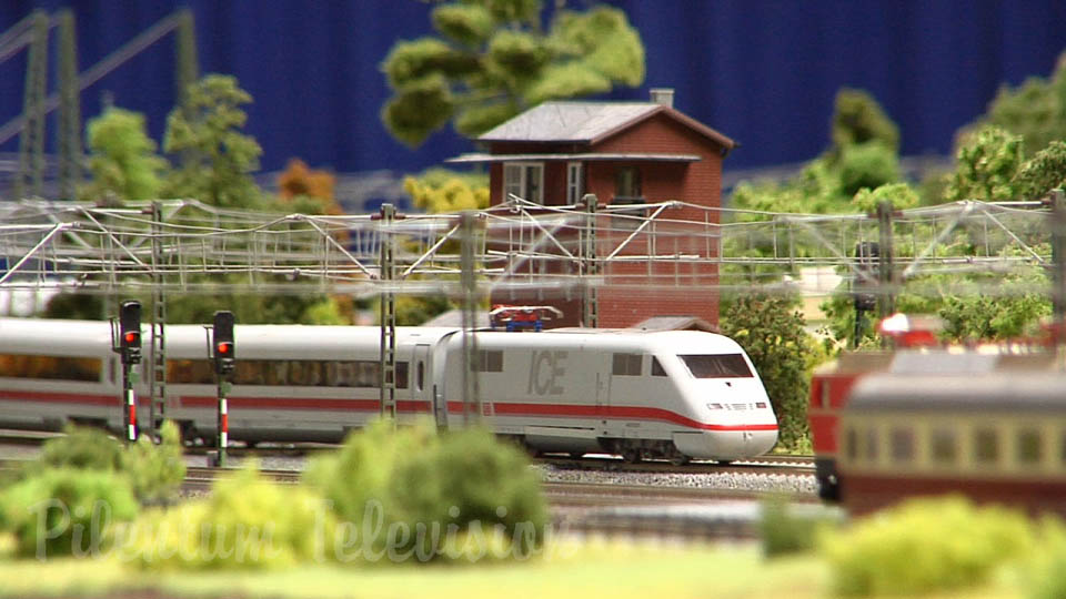 Model Train Layout about the famous Orient Express Passenger Train Service in HO Scale