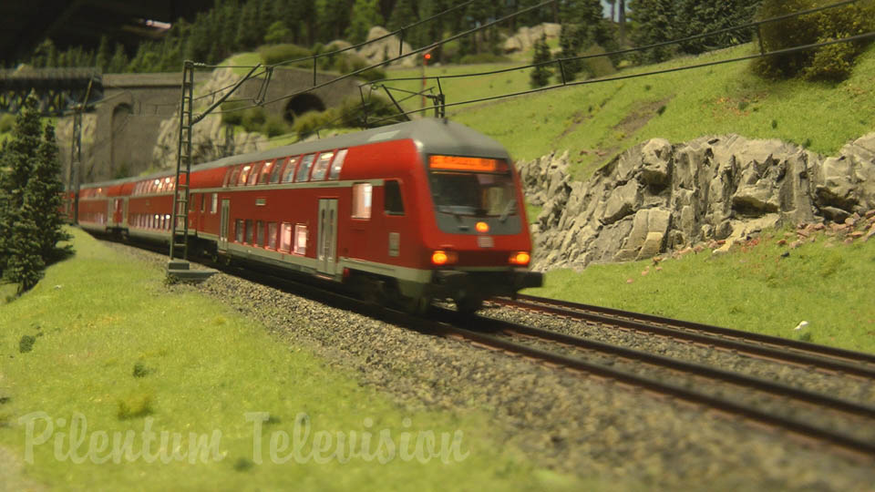 Pilentum Model Railroads - At the Railway Line