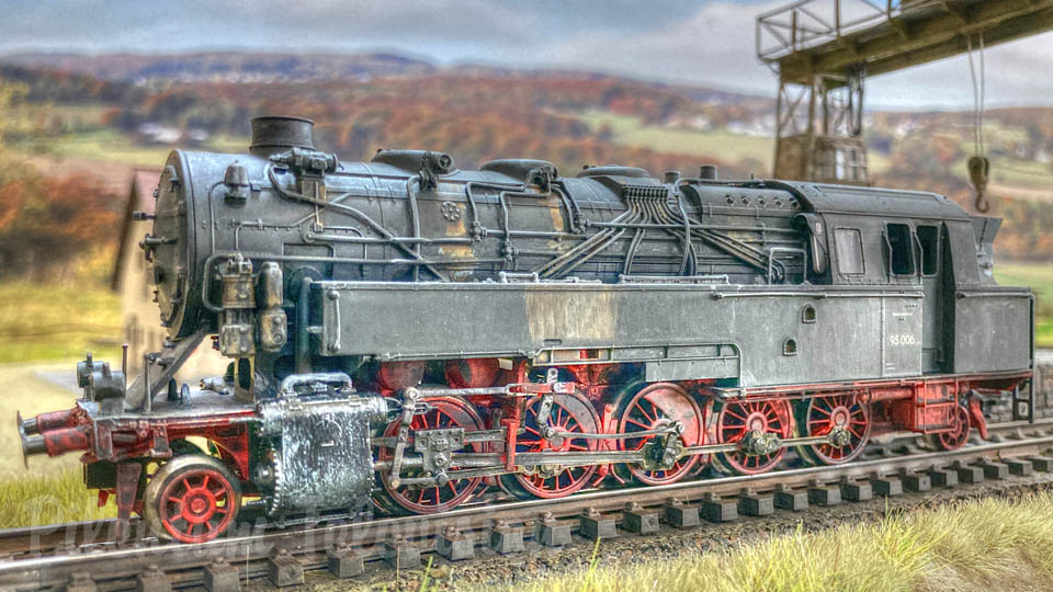 The Magic of Weathering Model Trains with Colors of Acrylicos Vallejo