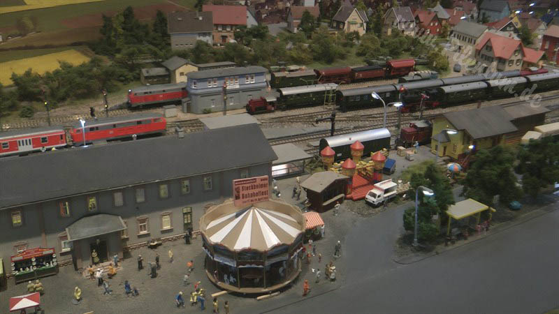 Maquette ferroviaire et trains en échelle H0 de l'Allemagne