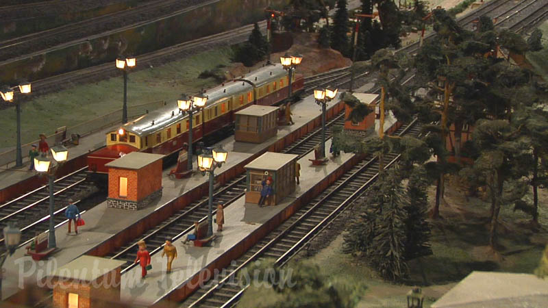 Найбільший залізничний макет Європи в масштабі 1:45