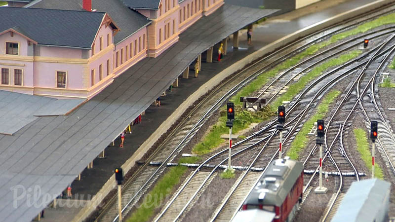 The Miniature Elbe Valley Railway in HO Scale