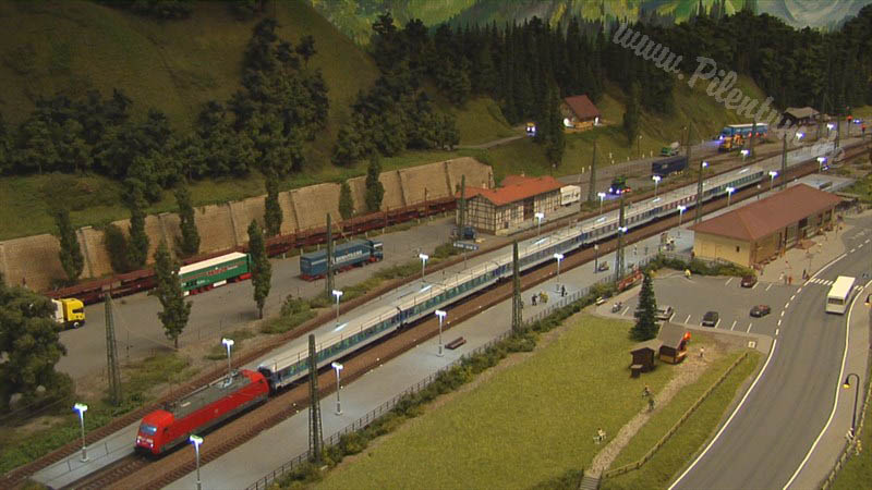 Крупнейший европейский макет поезда, расположенный в горном массиве Шварцвальд