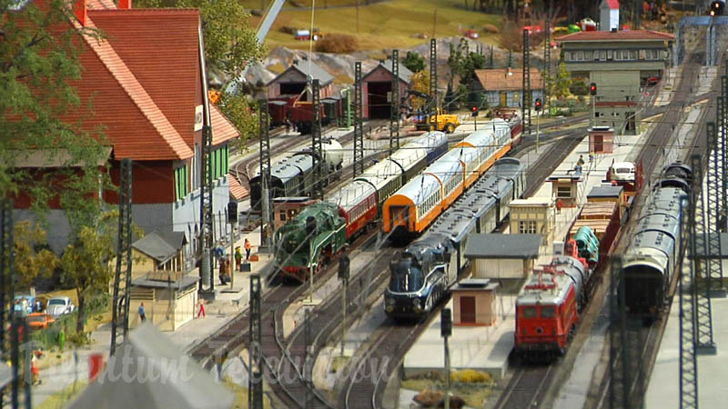 Модель железной дороги в музее для движения и железной дороги в Дрезден