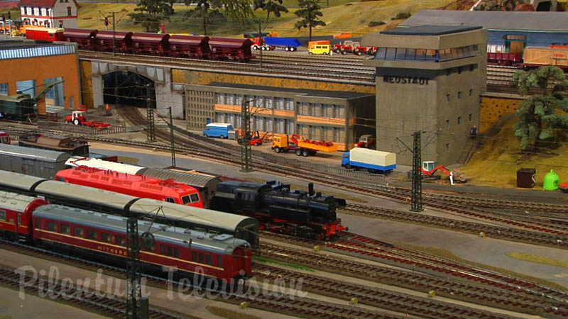 Mô hình đường sắt với quy mô lớn tại Bảo tàng Giao thông Vận tải ở Dresden (Đức)