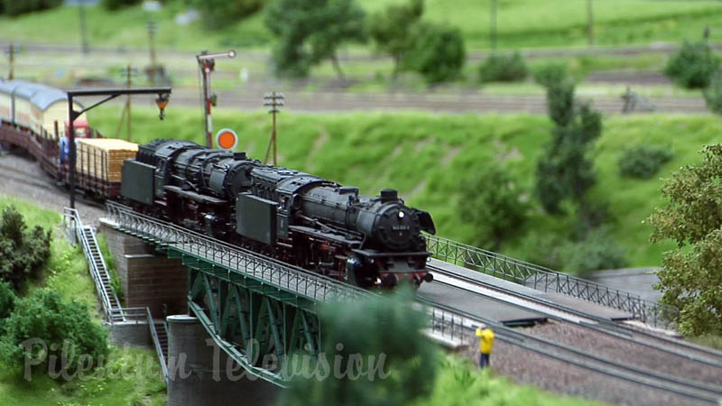 Fantastic Steam Locomotive Model Train Layout in HO Scale