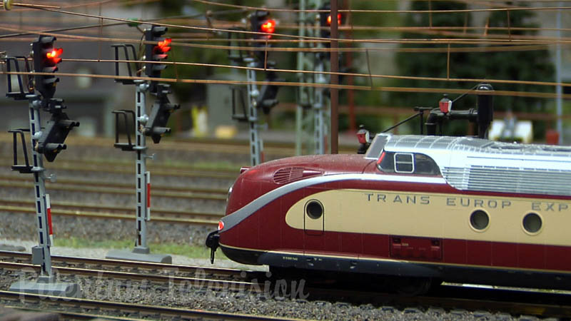 Modeltog Paradis - En modeljerbane i skala H0 bygget af kunstneren Bernhard Stein