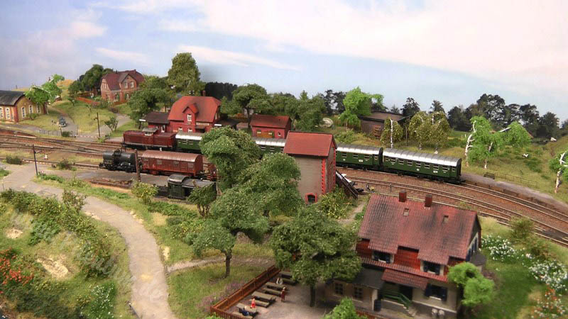 Z Scale Model Trains on an Amazing Model Railroad RR Layout