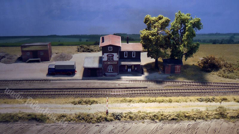 N Scale Model Railroad with German Trains