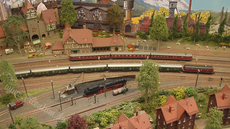 N Scale Model Railroad and N Gauge Model Railway with Digital Model Trains