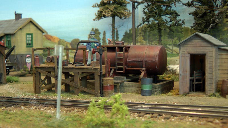 Макет железной дороги в лесу на Диком западе