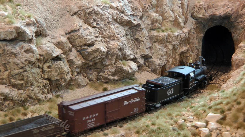 Rocky Mountains Model Railroad Narrow Gauge HO Scale