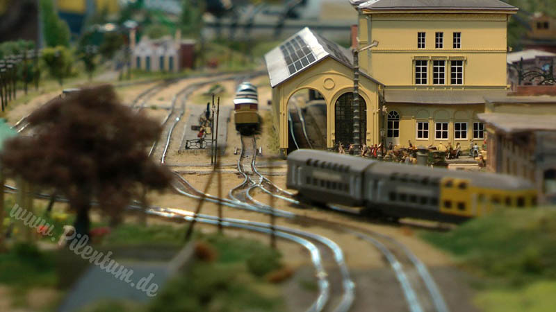Z Scale Amazing Model Railway with Micro Trains