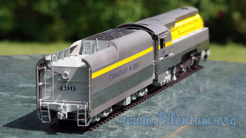 Chesapeake & Ohio Hudson Locomotive No. 490 in 1:32 Scale Live Steam