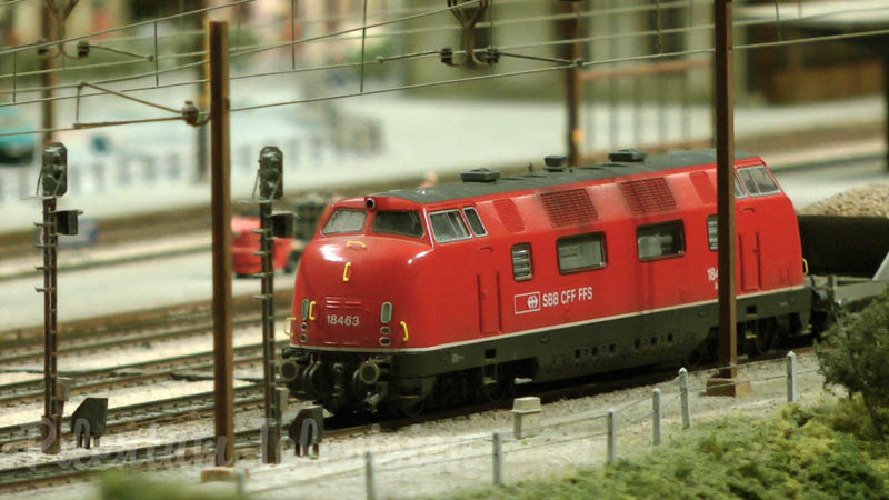 Maqueta de trenes en miniatura Kaeserberg en Suiza