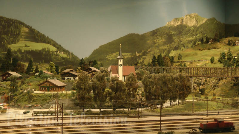 Xe lửa mô hình lớn nhất với tỉ lệ 1/87 tại Thụy Sĩ