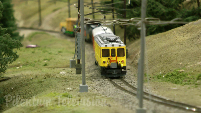 Model Railroading and the famous Brusio spiral viaduct