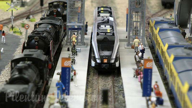 The Beautiful Spanish Model Railway Layout with Cab Ride and RENFE Trains in HO Scale