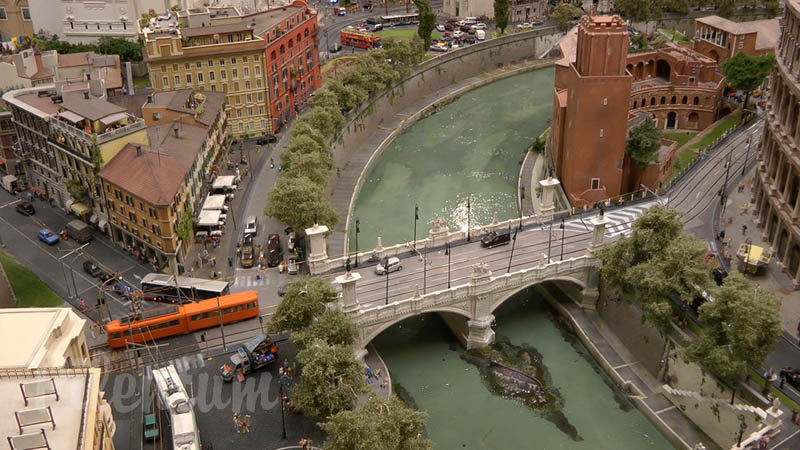 Szélesvásznú film: Vasútmodell kiállítás Olaszországból olasz vonatokkal