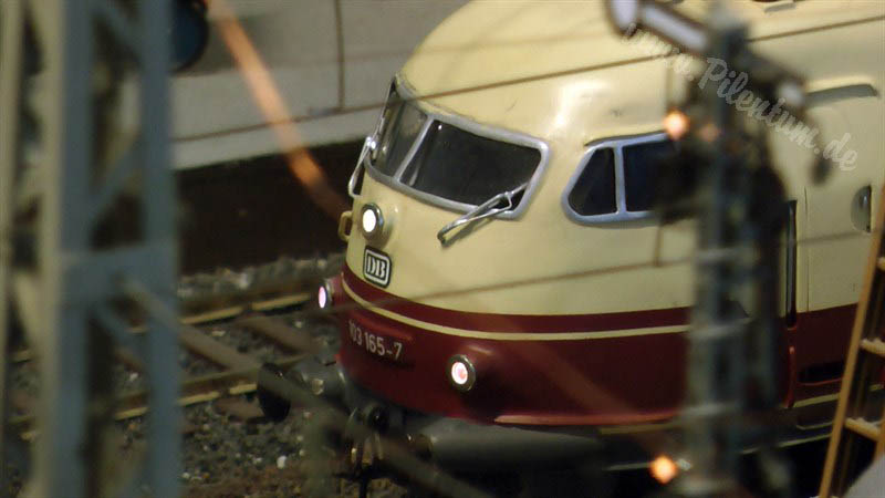 Toy Trains in 1 Gauge at the Hamburg Model Railroad Museum