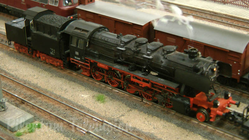 Triển lãm mô hình đường sắt ở Đức với tàu mô hình
