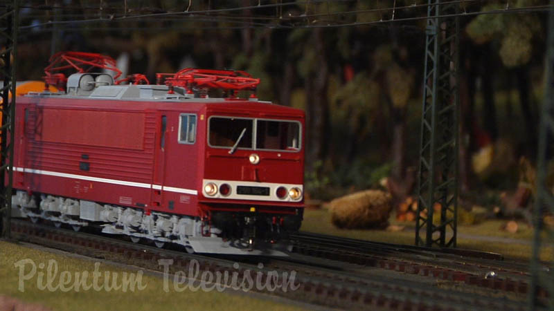 O Scale Trains at the Dresden Transport Museum by Pilentum Television