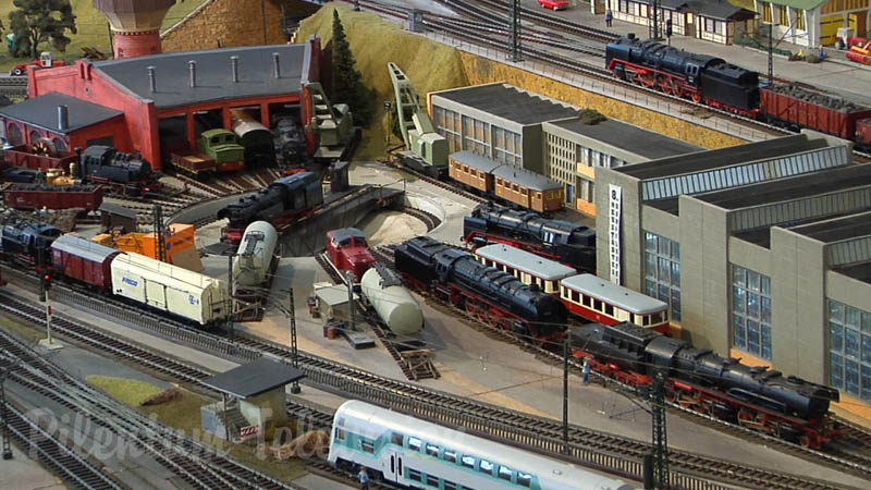 Mô hình đường sắt tại Bảo tàng Giao thông Vận tải ở Dresden