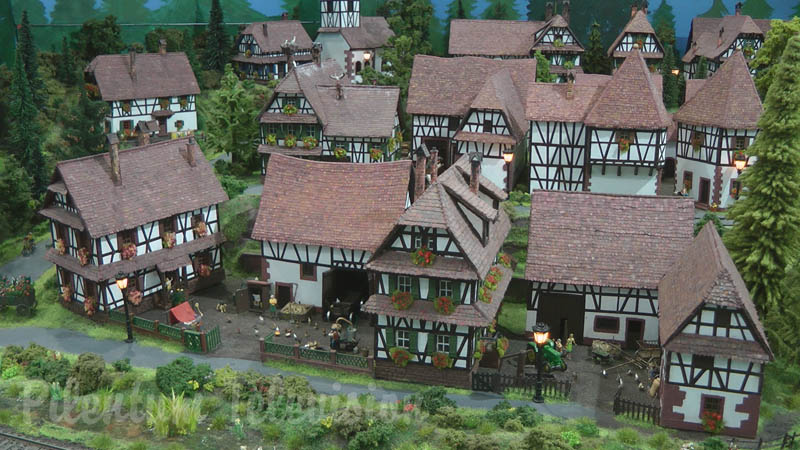 Model Railway Layout “The Train of the River Moder in Alsace” by Hubert and Laurent Bertrand