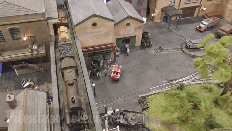 Industrial Scene Model Railway Layout “Mulldale” in O scale - Letchworth Model Railway Society