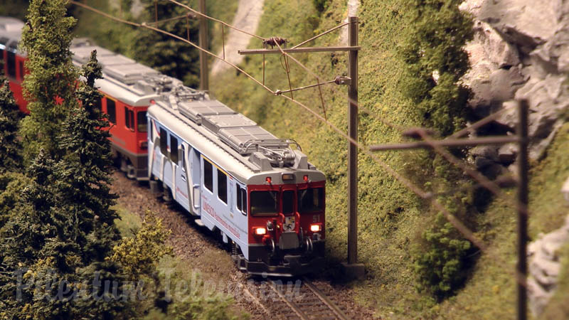 Maquete de ferromodelismo da Suíça: A Ferrovia Rética (RhB) em bitola métrica
