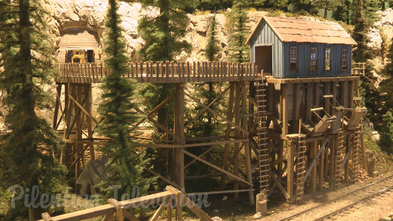 Superb Model Railroad of a Forest Railway on Vancouver Island in Canada in HO Scale