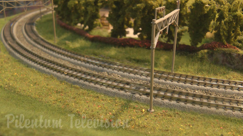 Trenes de alta velocidad en miniatura: Una maqueta de ferromodelismo en escala N por KATO