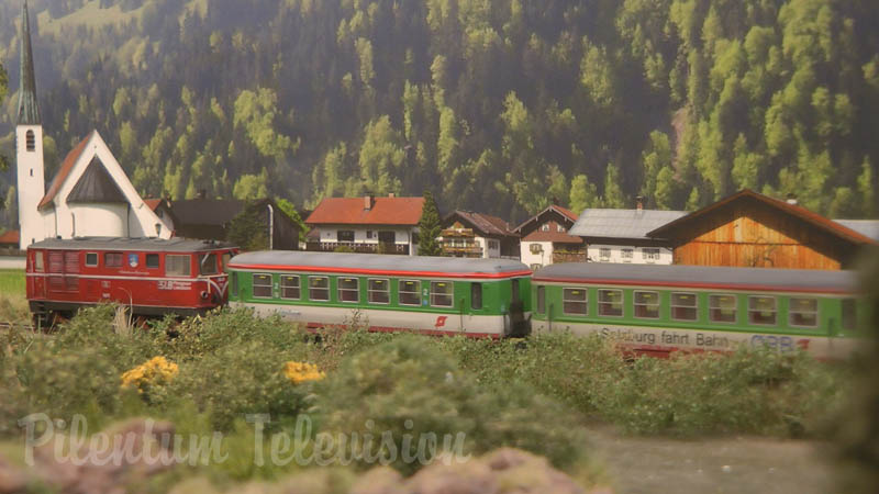 The Magic of Backdrops for Model Railroad Layouts and Backscenes for Model Railways: Narrow-gauge Railway in Salzburg in Austria