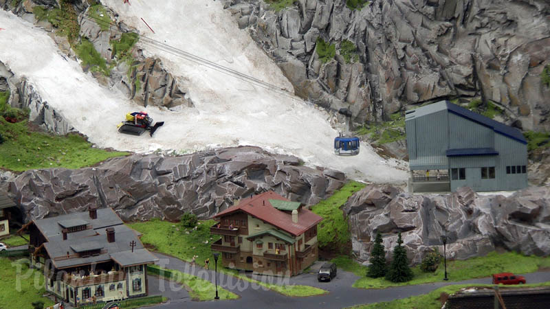 Model kereta api di Austria: Temukan keindahan lanskap pegunungan Alpen ini