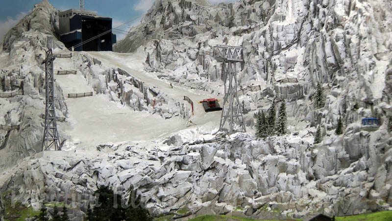 Modelljärnväg och modellrallare från Österrike: Upptäck det vackra alpina landskapet