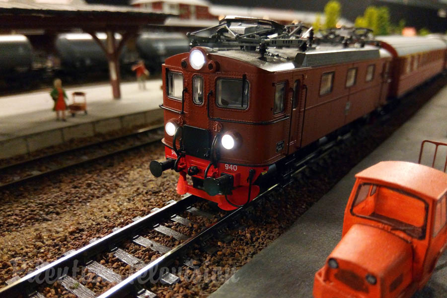 Treni e modellini in scala: Dalla cabina di guida su il più grande plastico ferroviario in Svezia