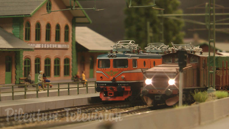 Cab Ride along Sweden’s Largest Model Railway Layout and Fiddle Yards
