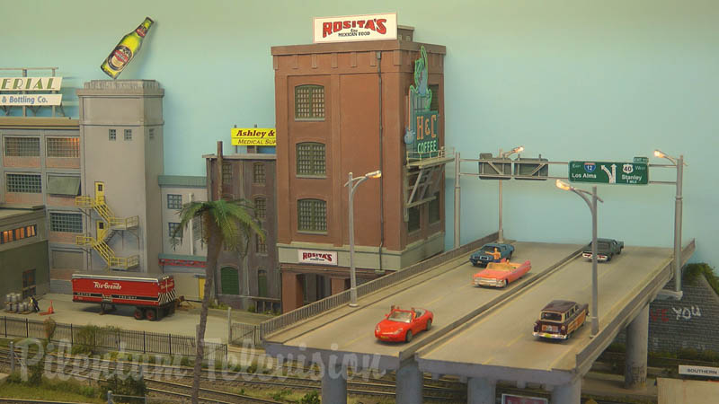 Rail Transport Modeling in Front of the “Arizona Cold Storage Warehouse”: Industry Switching Layout in HO Scale