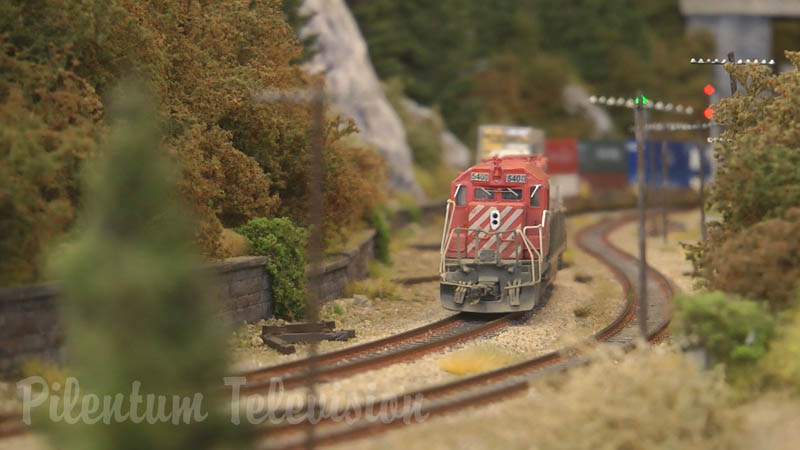 Model Trains in Canada: Locomotives of Canadian Pacific, CP Rail, SOO and Canadian National Railway