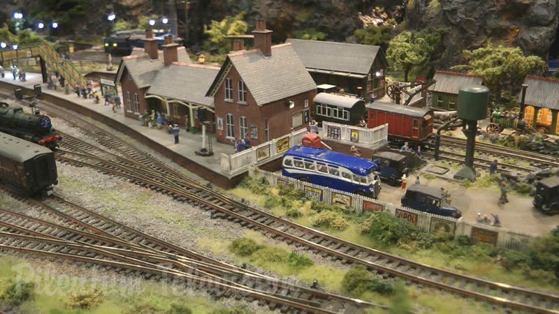 Макет железной дороги в масштабе 1:160 - станция Рокклифф от моделистов Дэвида и Джона Риддлов