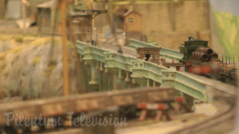 Voyage sentimental avec des trains miniatures: Réseau ferroviaire de «Bristol East Model Railway Club»