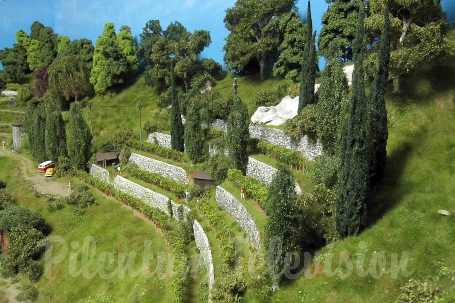 Trens miniaturas em Itália: A maquete ferroviaria magnífica por Carlo Viganò