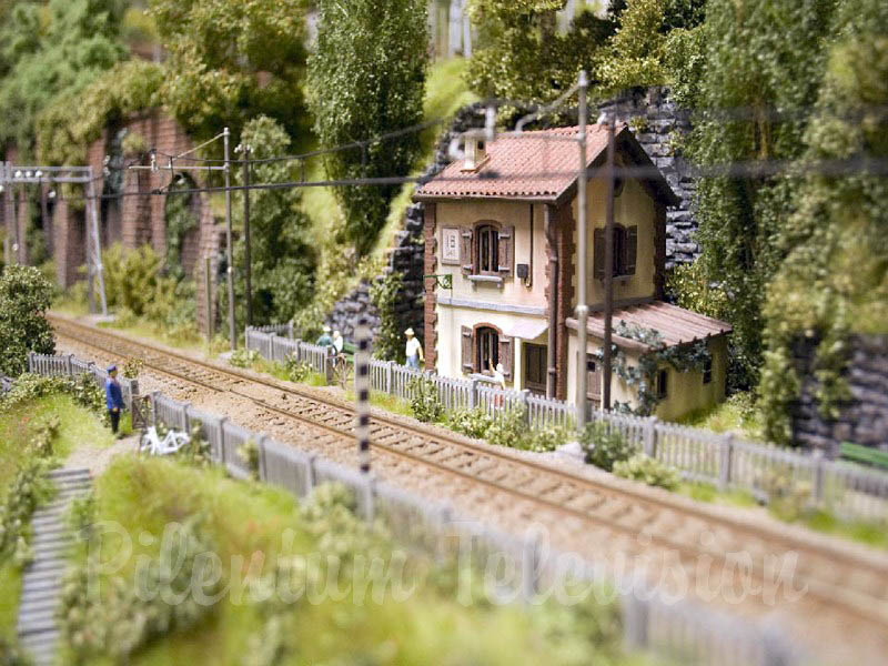 Трени в Транзито: моделирование железнодорожного транспорта в Италии - превосходный макет железной дороги от Карло Вигано