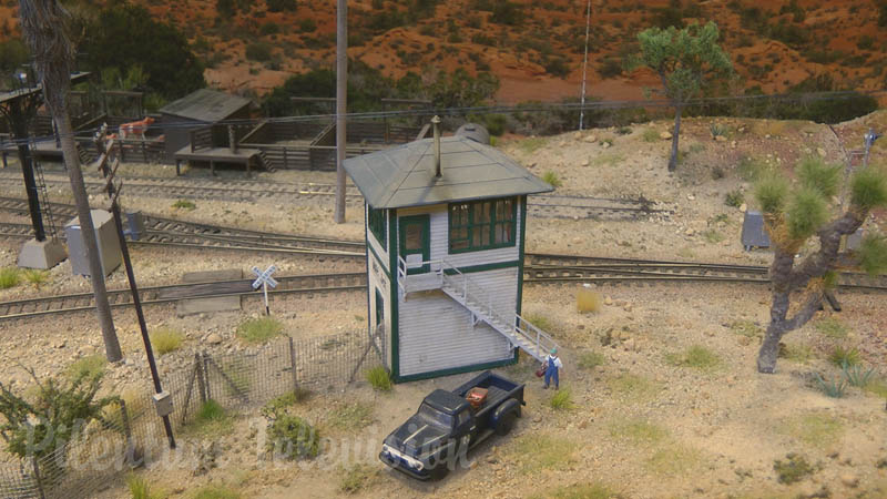 Макет железной дороги в масштабе 1:87 Санта-Фе - Паровозы, тепловозы и электровозы EMD F7