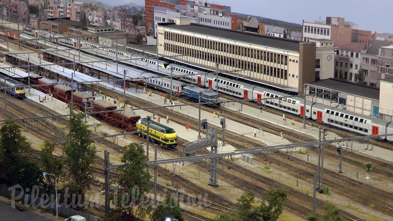 Modelbaan in België: Ivo Schrapen’s detailed replica of Hasselt railway station in HO Scale