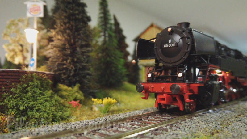 Using the DJI OSMO Pocket Camera for Making Videos of Model Railway and Model Railroad Layouts