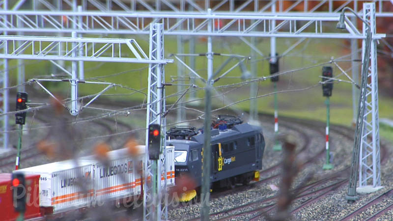 Miniatur Wunderland - Verdens Største Modelljernbane - Tog og Lokomotiver