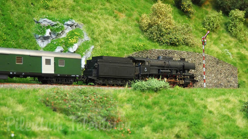 Steam Locomotives’ Paradise: Model Railway Micro Layout from Austria (Relaxing Railroad Video)
